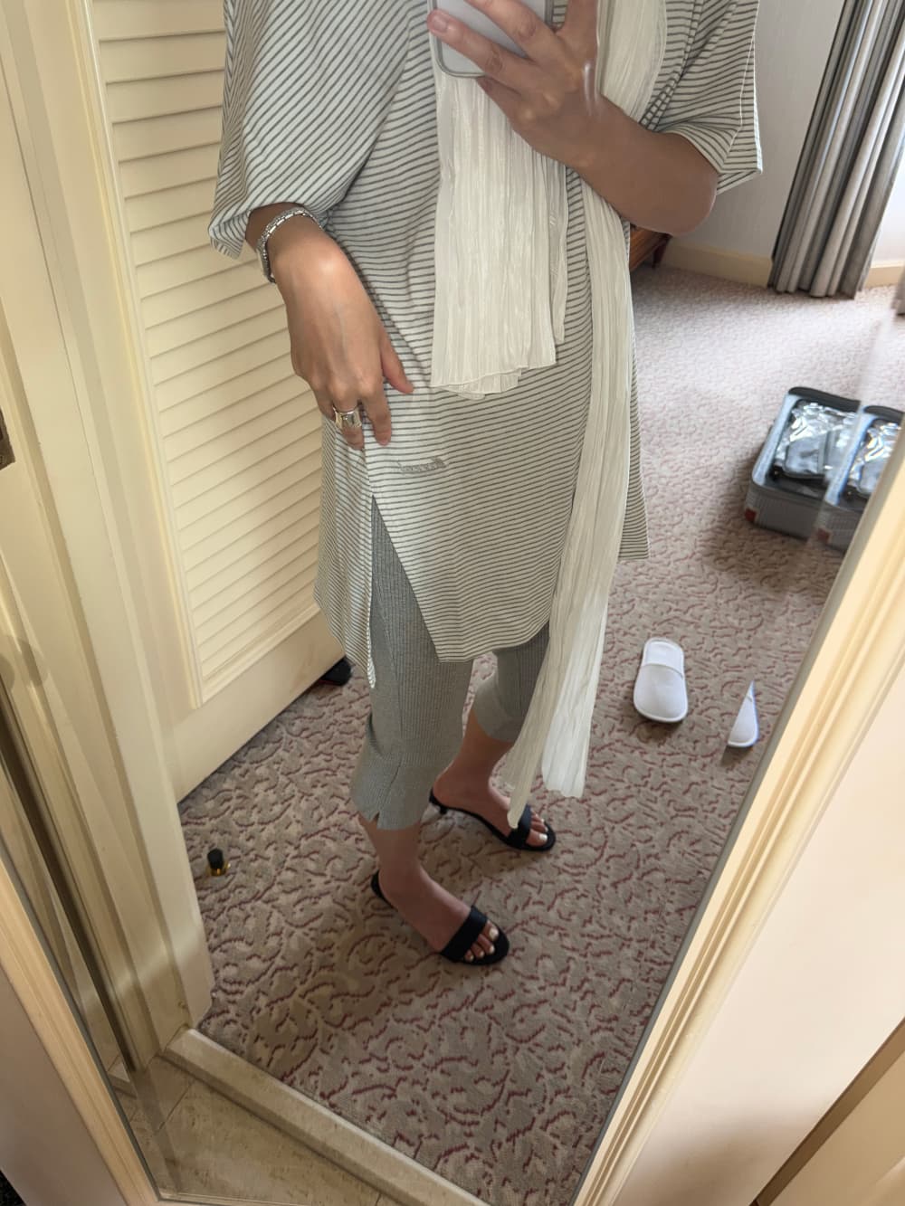 SLEY CAPRI LEGGINGS - 2COLOR — vue 6