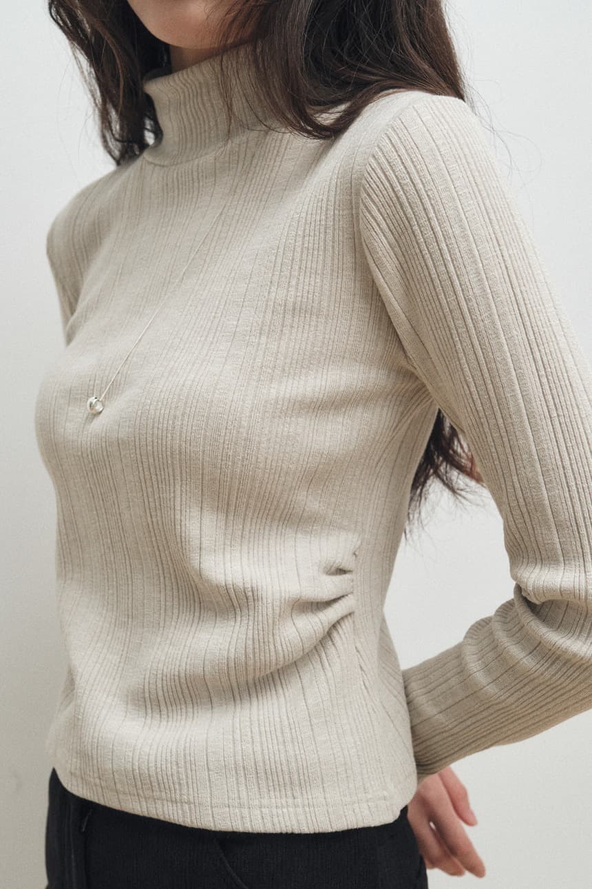 Shirring Ribbed Turtlneck (Beige)