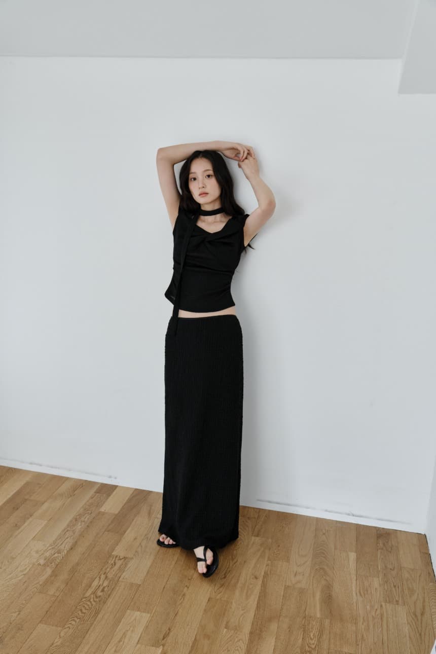 Crinkle Slim Long Skirt (Black)