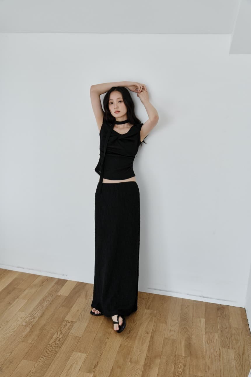 Crinkle Slim Long Skirt (Black)