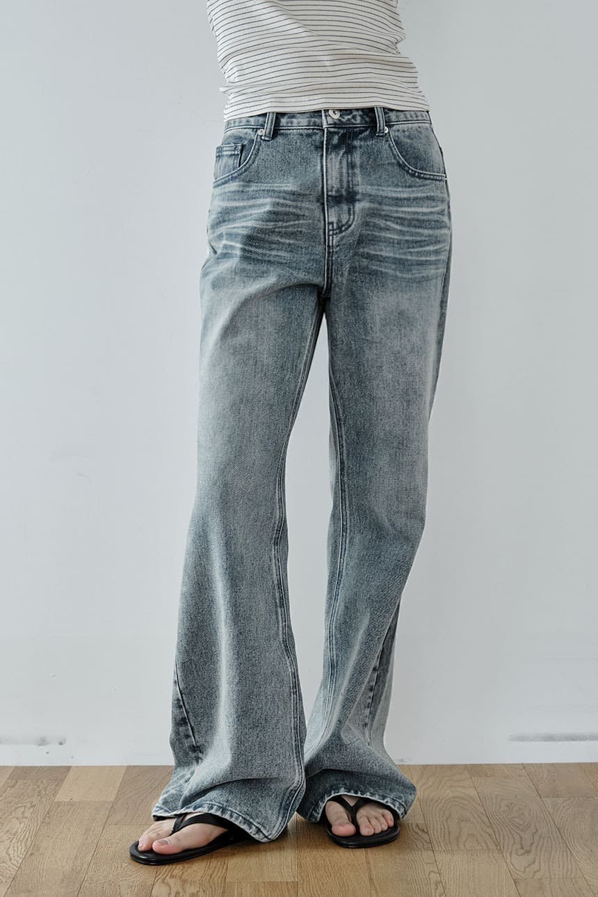 Washed Bootcut Jeans (Blue)