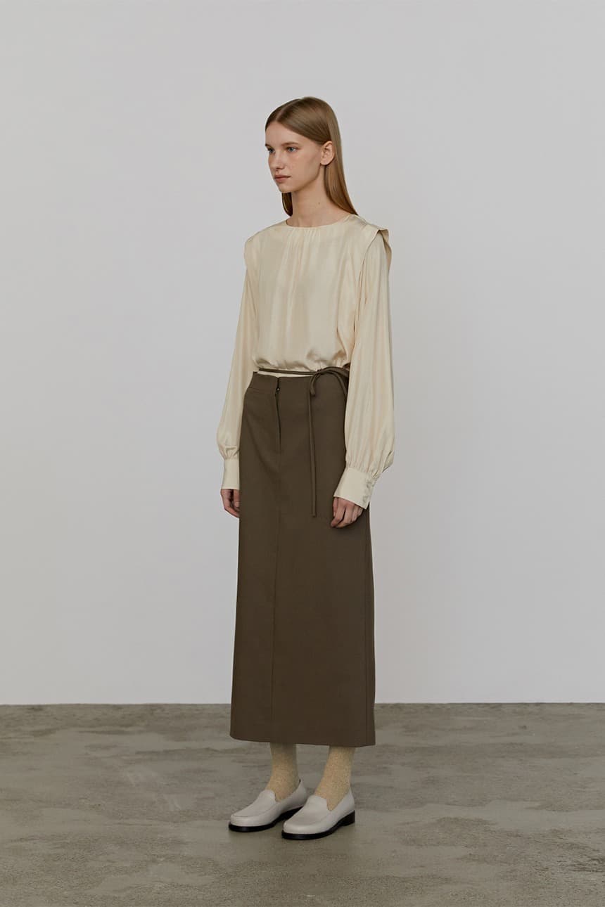 Shining Volume Blouse (Natural)