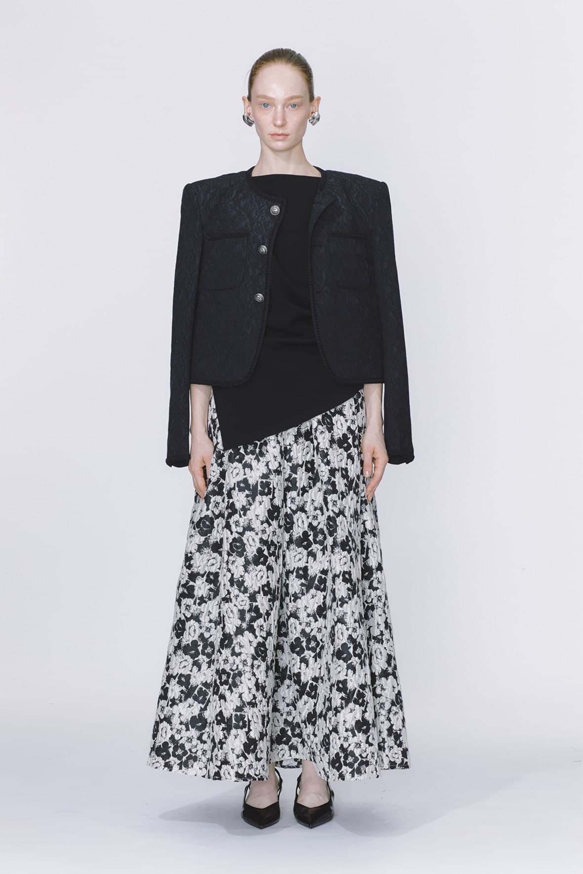 Cropped Curved Hem 2-Pocket Tweed Jacket