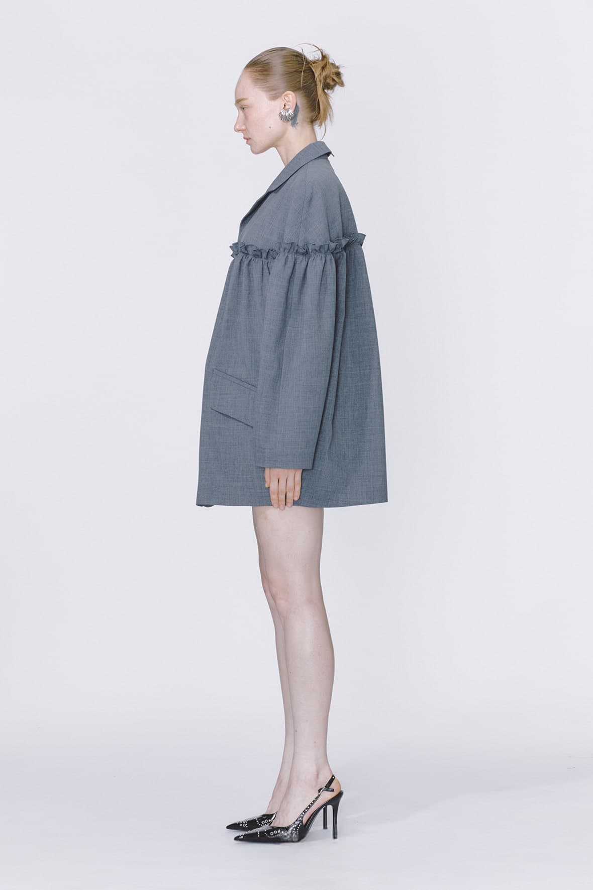 Oversized Half And Half Horizontal Ruffel 3-Button Blazer — vue 5