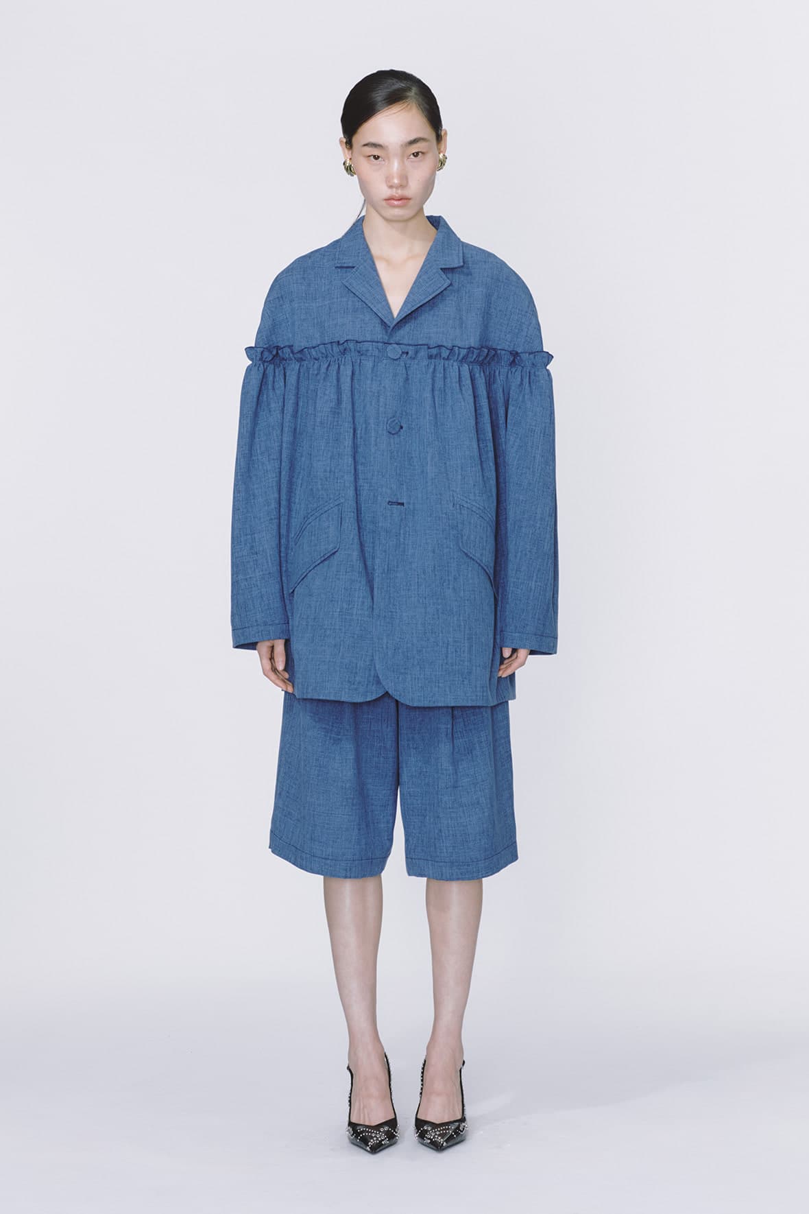 Oversized Half And Half Horizontal Ruffel 3-Button Blazer