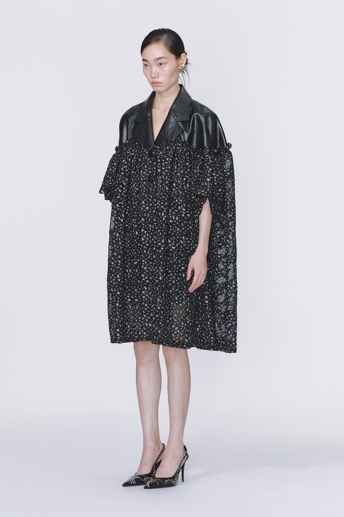Half And Half Horizontal Ruffel Contrast Fabric Coat — vue 4