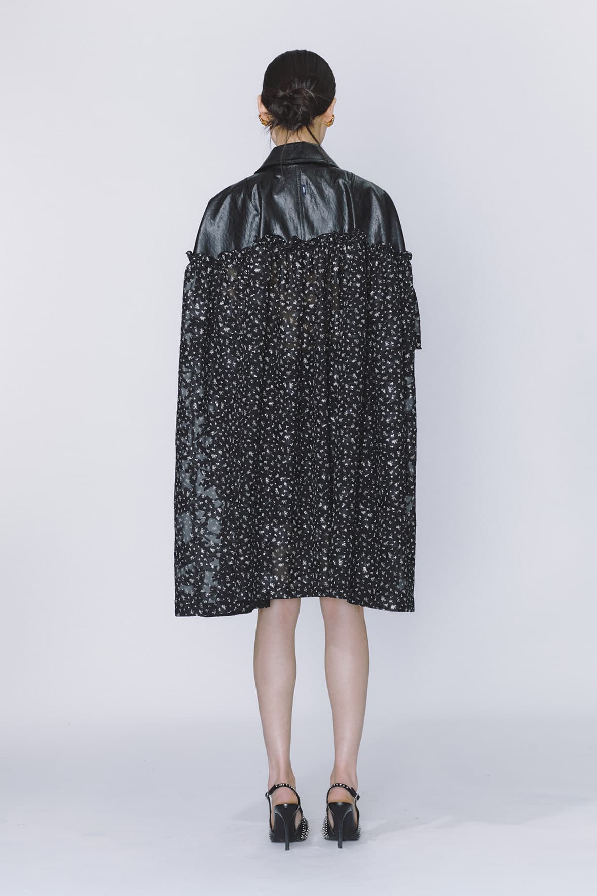 Half And Half Horizontal Ruffel Contrast Fabric Coat — vue 5