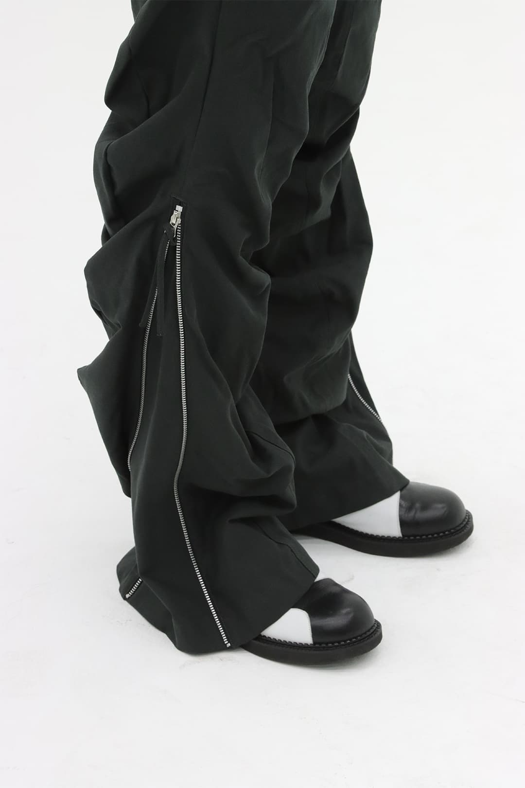 Zip Wave Bootcut Pants (Charcoal) — vue 5