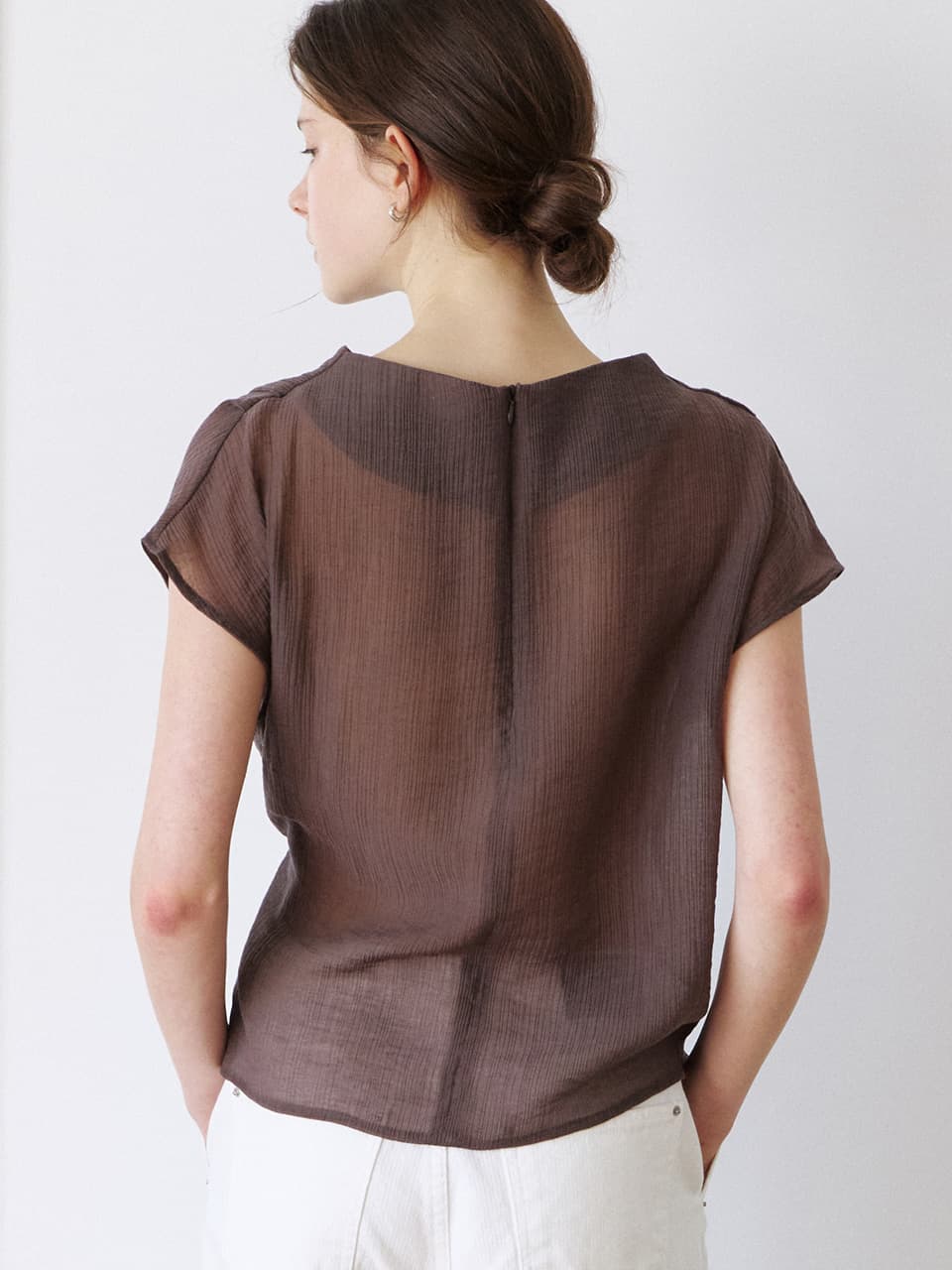 mock neck wrap blouse (brown) orc 6047 — vue 4