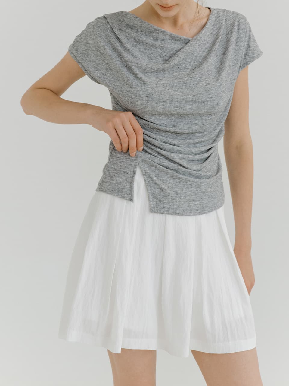 Irregular tuck skirt pants (ivory) orc 6061 — vue 4