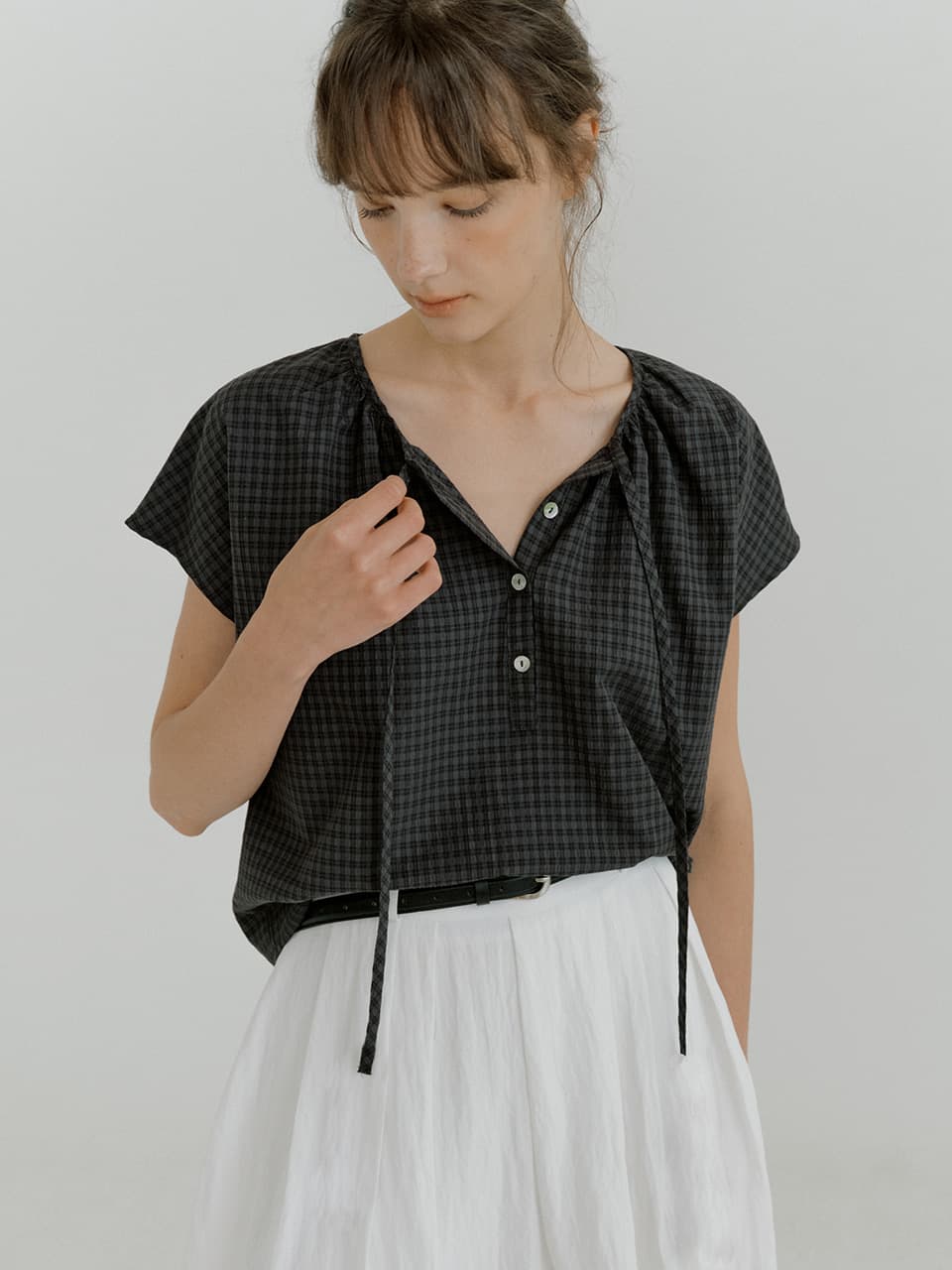 deep henly-neck check blouse (charcoal) orc 6078 — vue 3