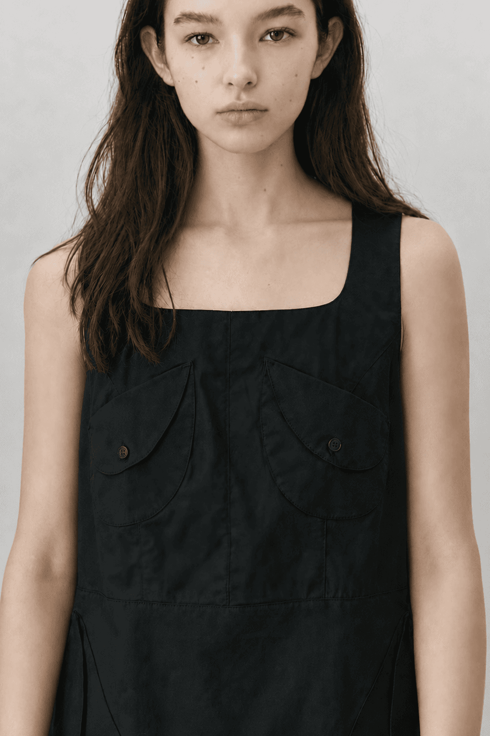 Round pocket cotton dress - Black — vue 3