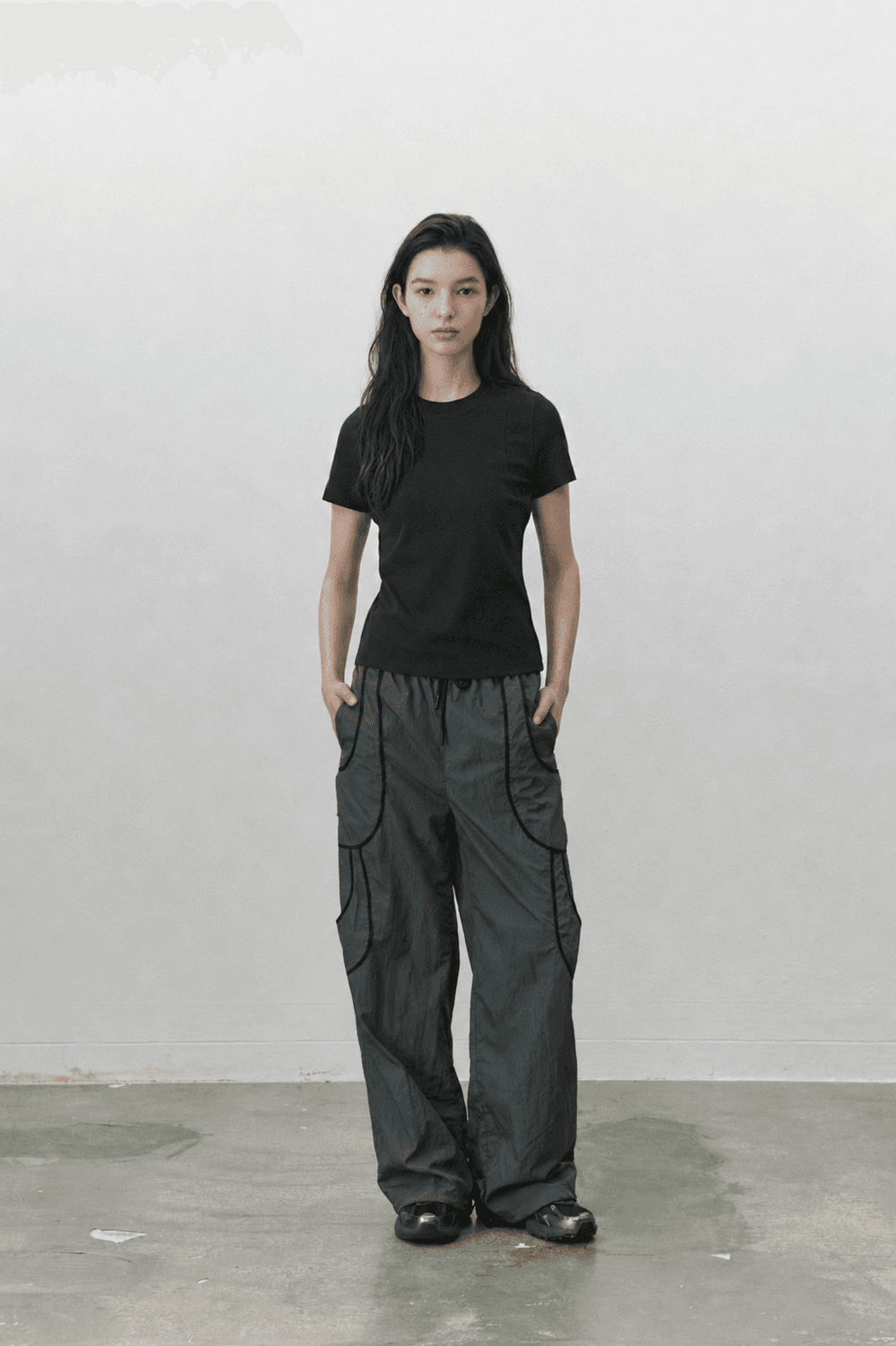 Cover stitch T shirt - Black — vue 7