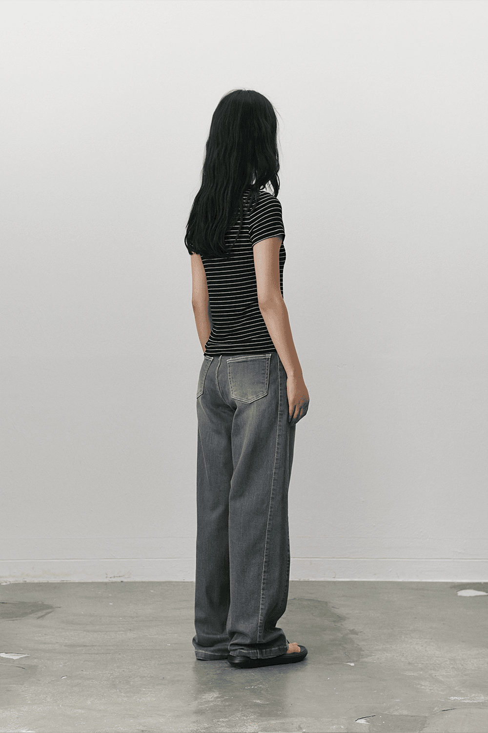 Pin stripe T shirt - Black — vue 7