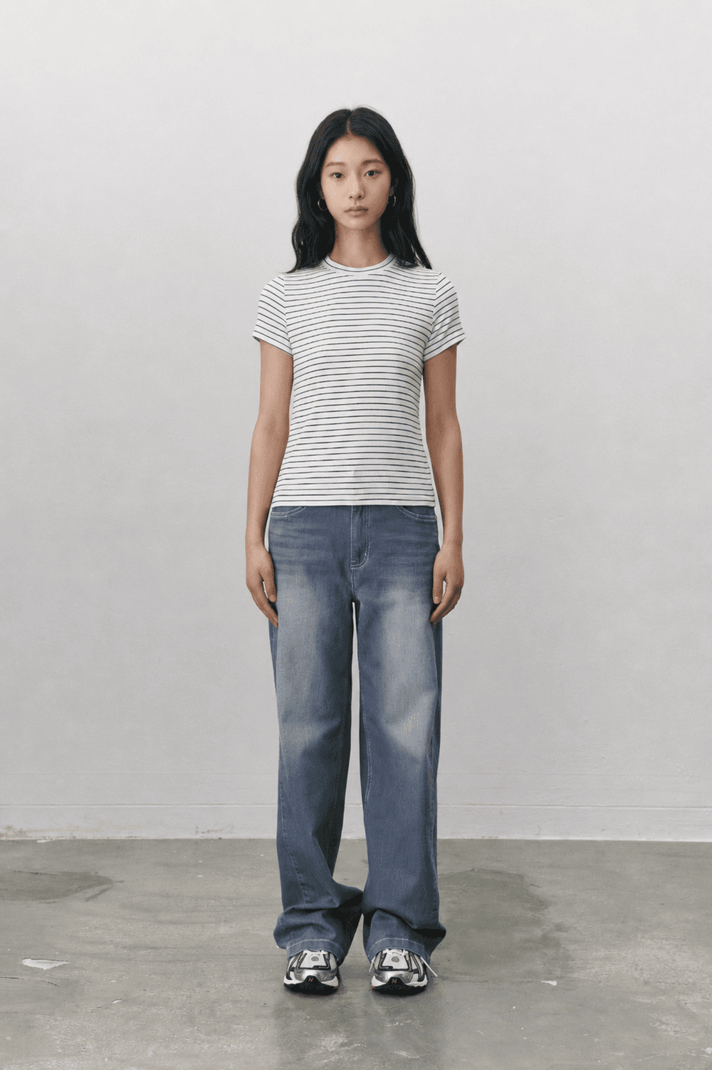 Pin stripe T shirt - White — vue 4