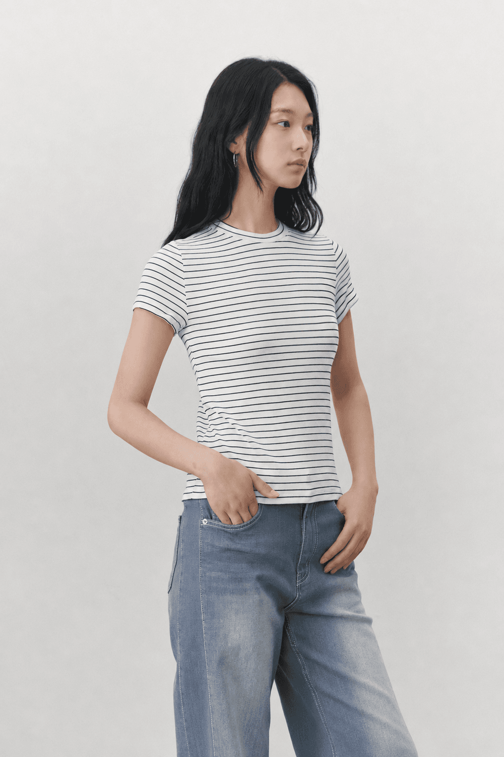Pin stripe T shirt - White — vue 7