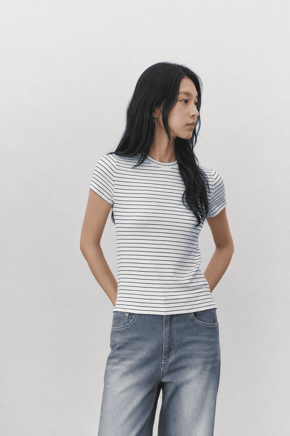 Pin stripe T shirt - White — vue 9