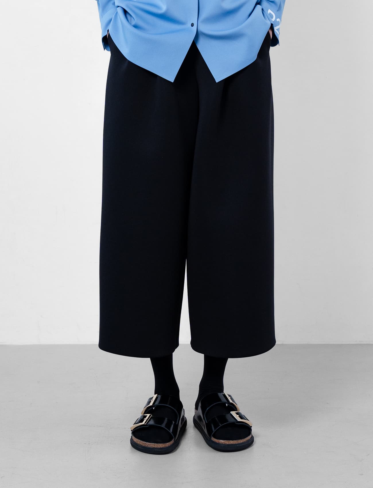 Tulip Crop Wide Pants (Black)