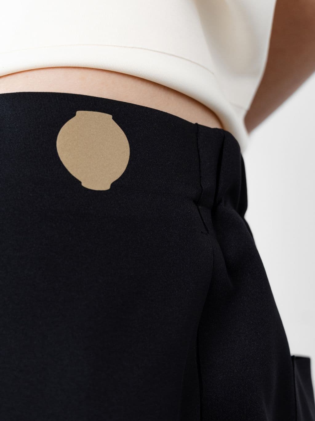 Field Easy Pants (Black) — vue 3