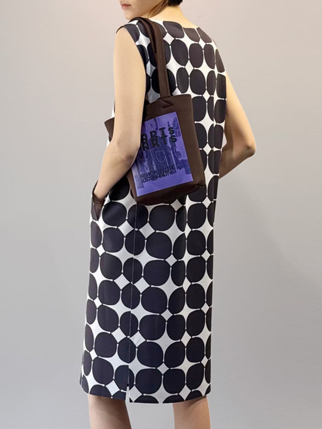 Moon Jar Modern Dot Basic Dress (Navy) — vue 2