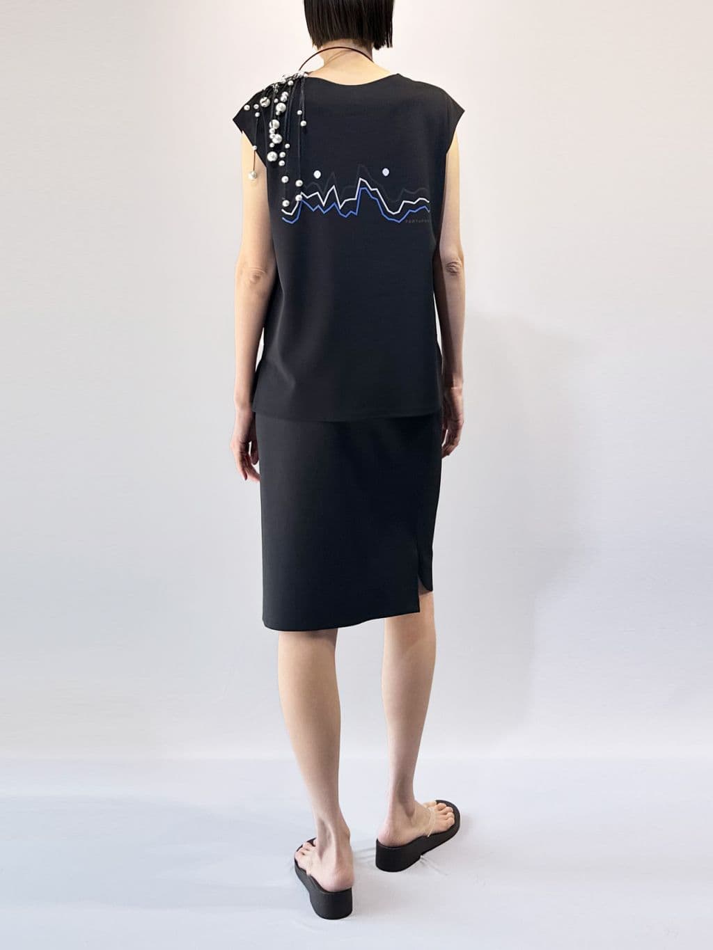 Climate Sleeveless — vue 3