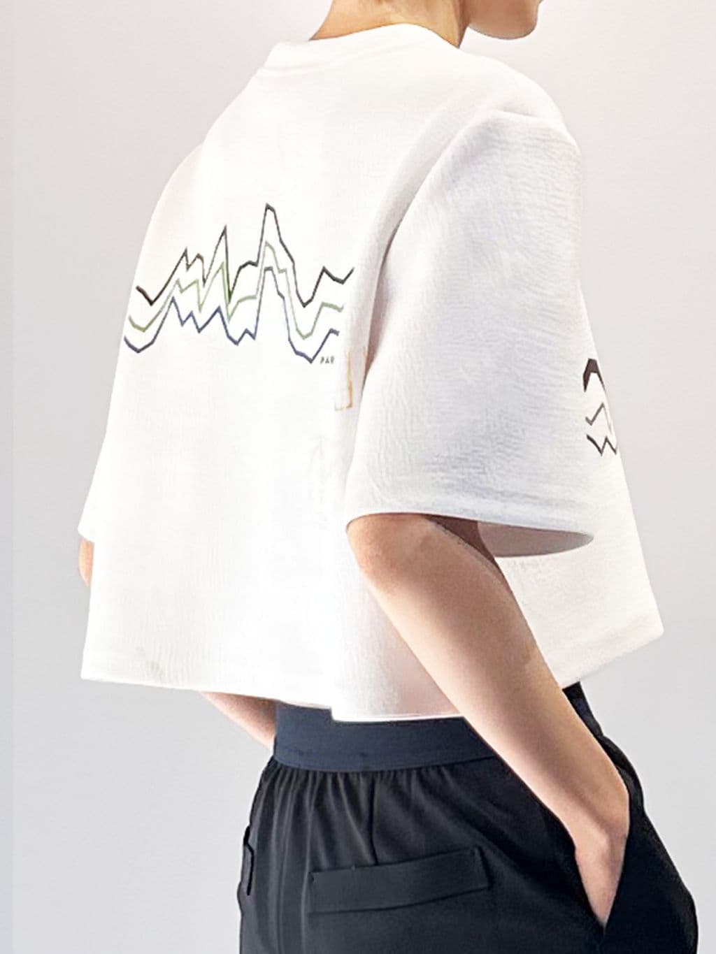 Climate Crop Crewneck — vue 3