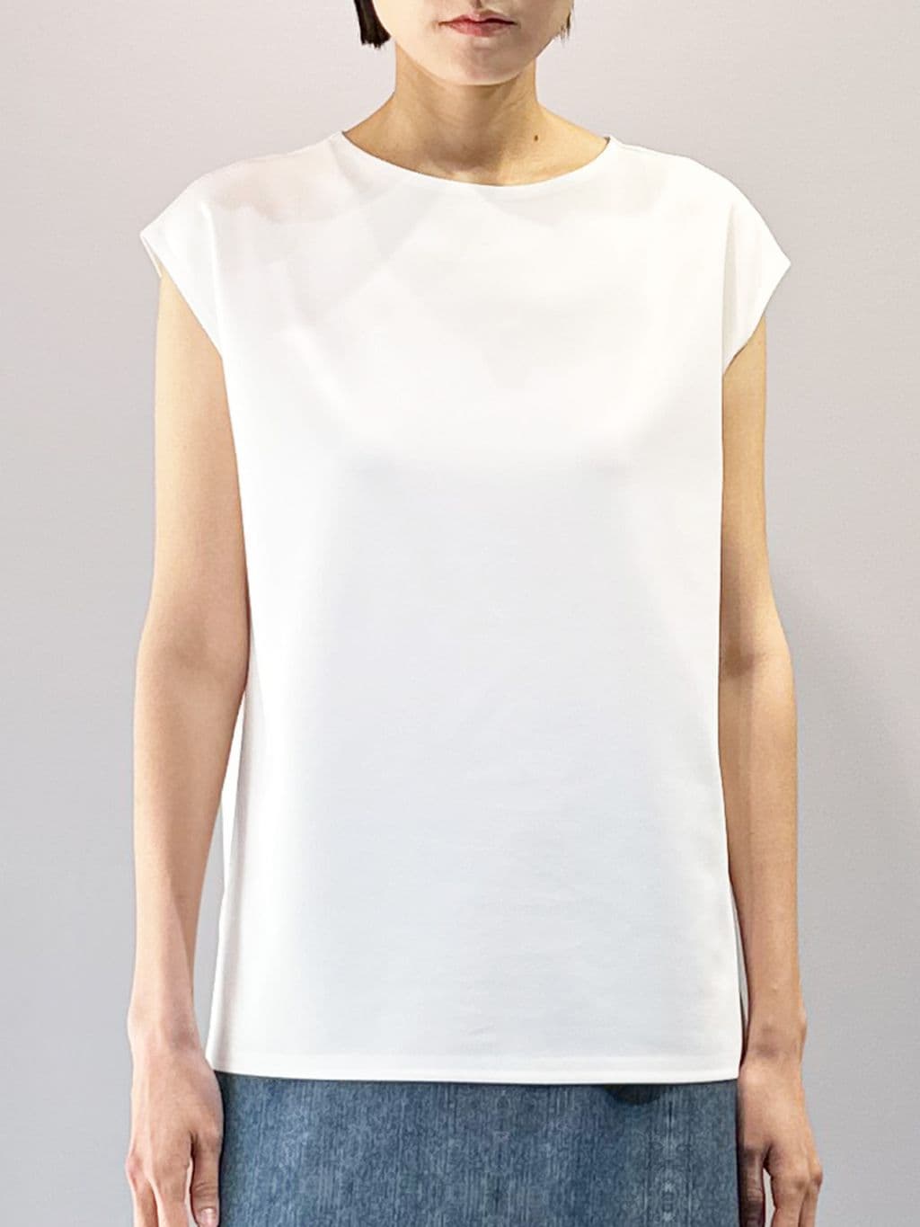 Climate Sleeveless — vue 3