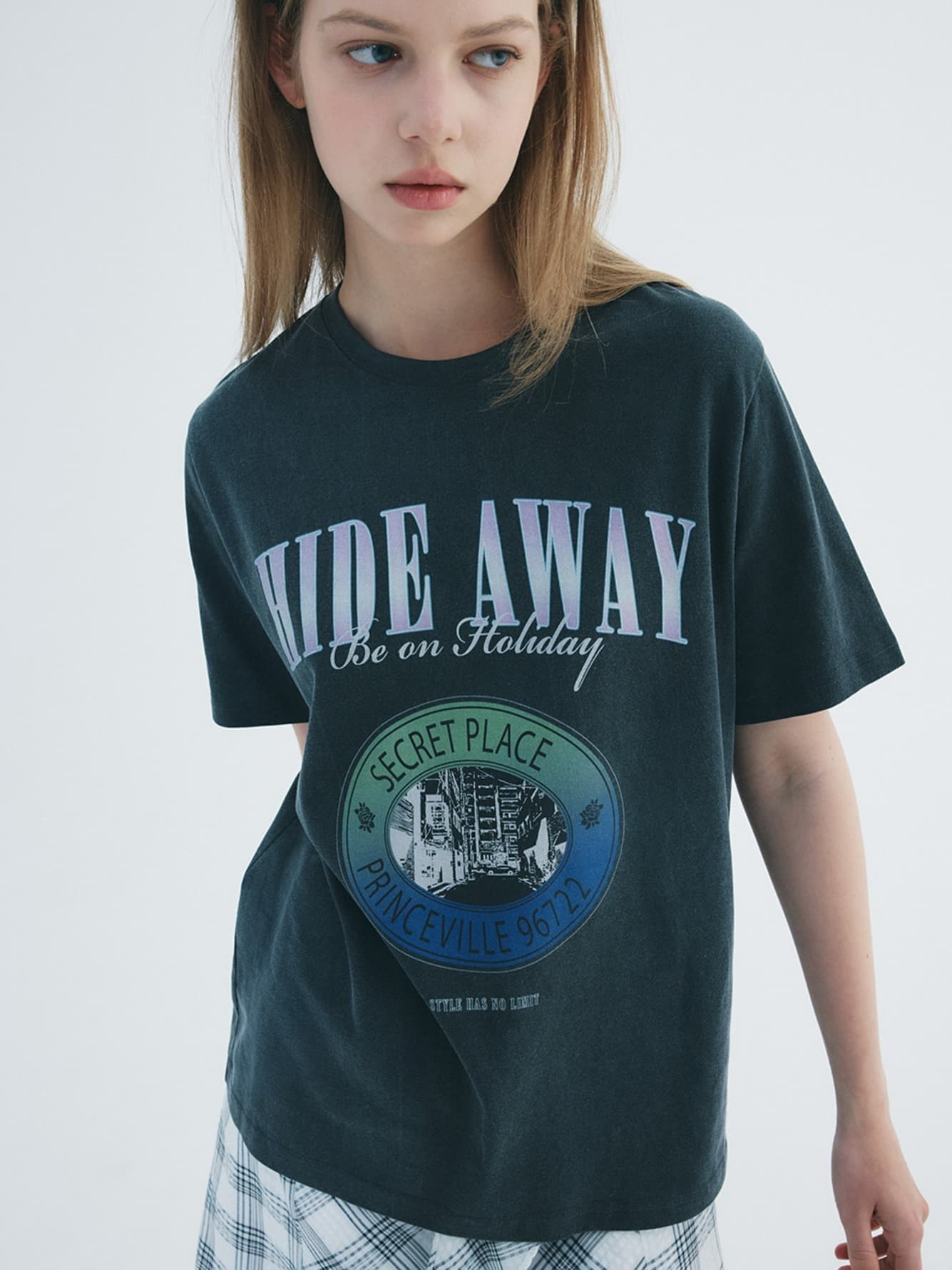 HIDE AWAY T-Shirt in D/Grey
