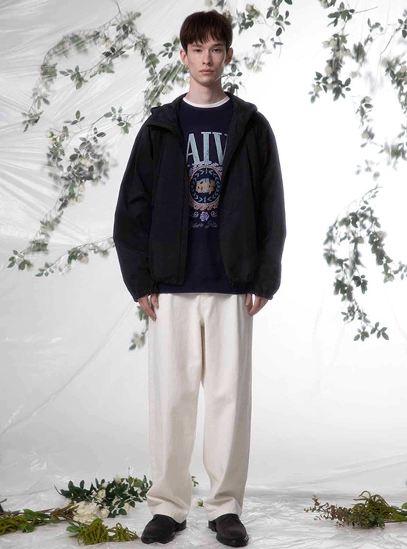(MAN) Hoodie Wind Breaker in Black