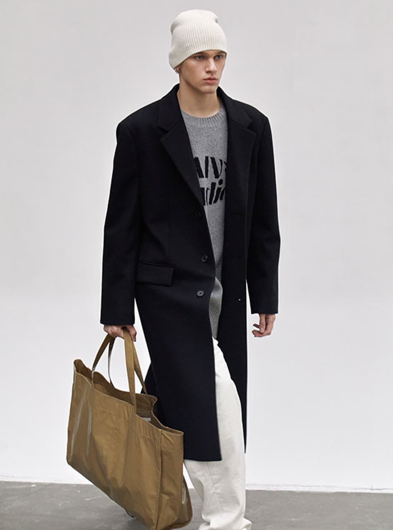 (MAN) Wool Blended Single Coat in Black