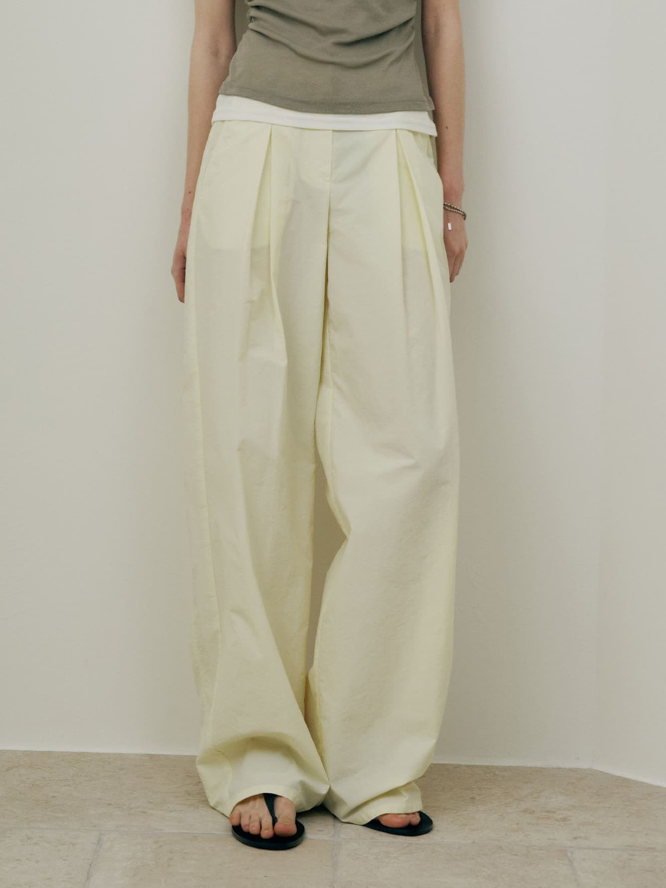 Tuck Wide Pants