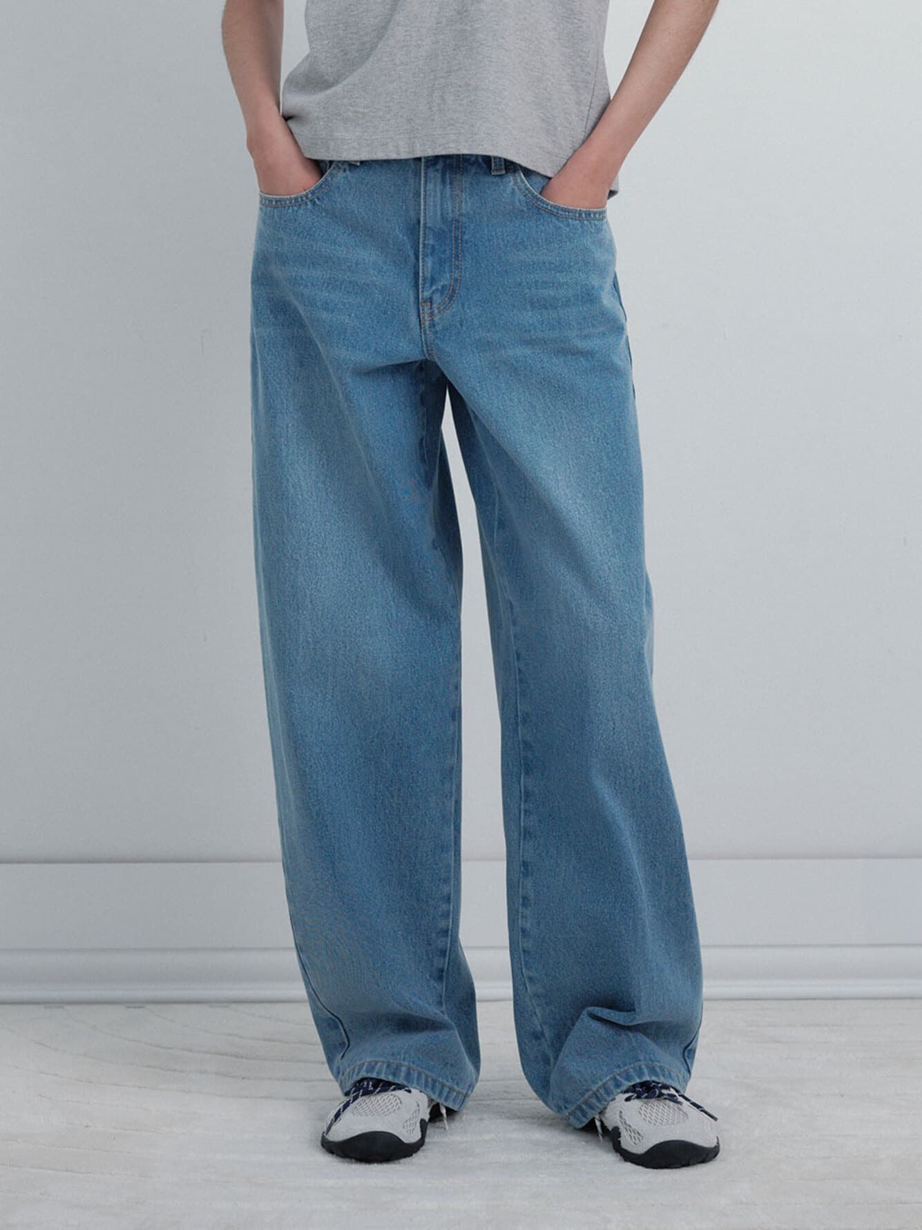 Lesick Curved Denim Pants
