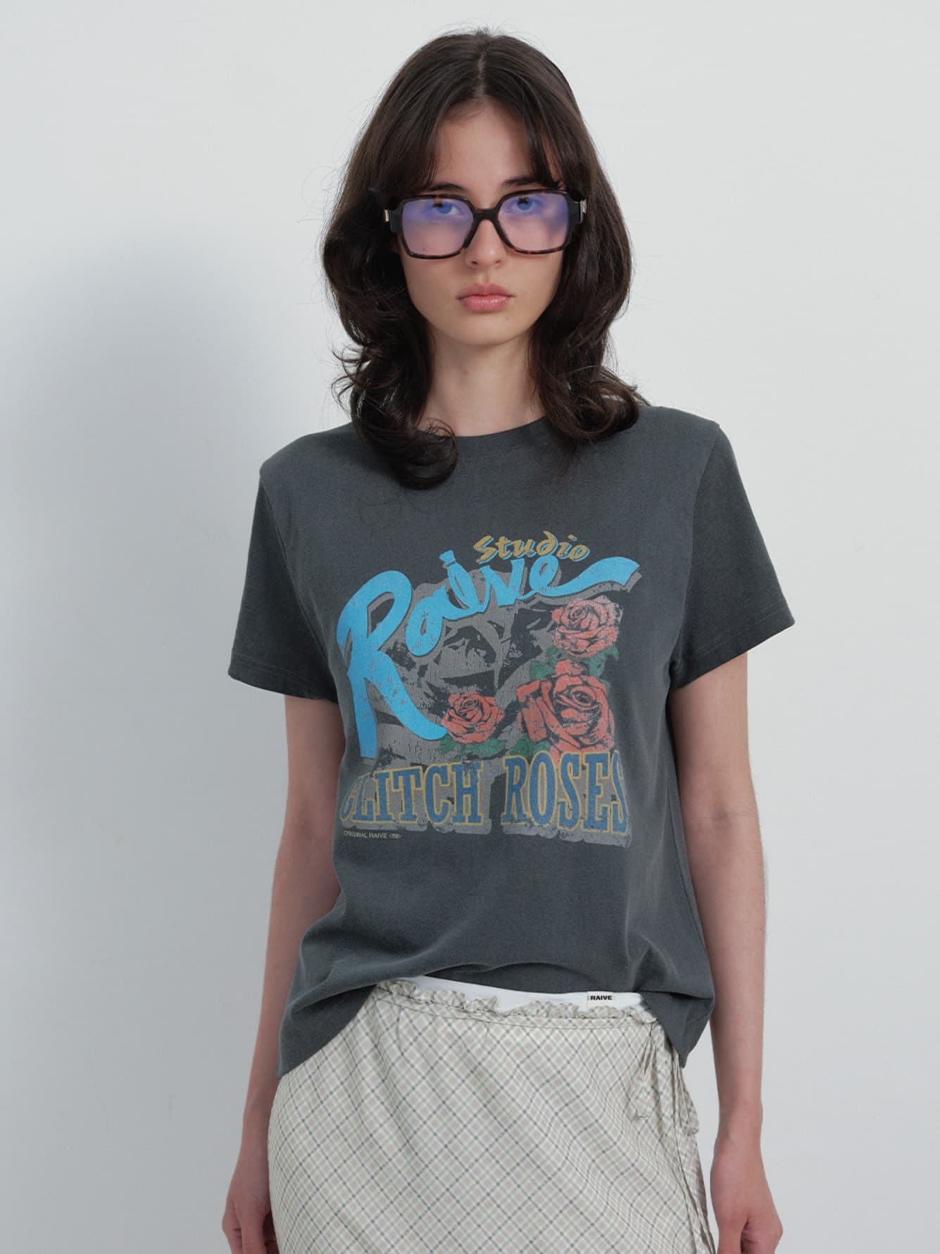 Glitch Roses Graphic T-shirts
