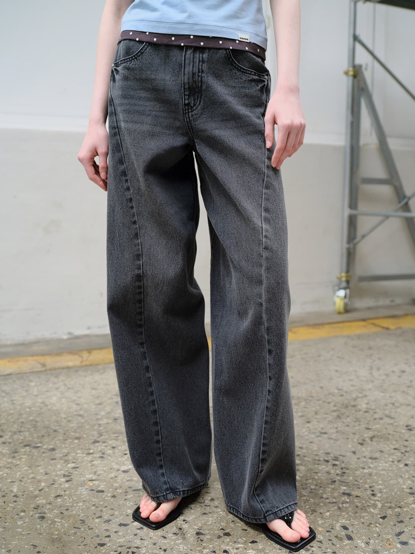 Curved Cutting Detail Denim