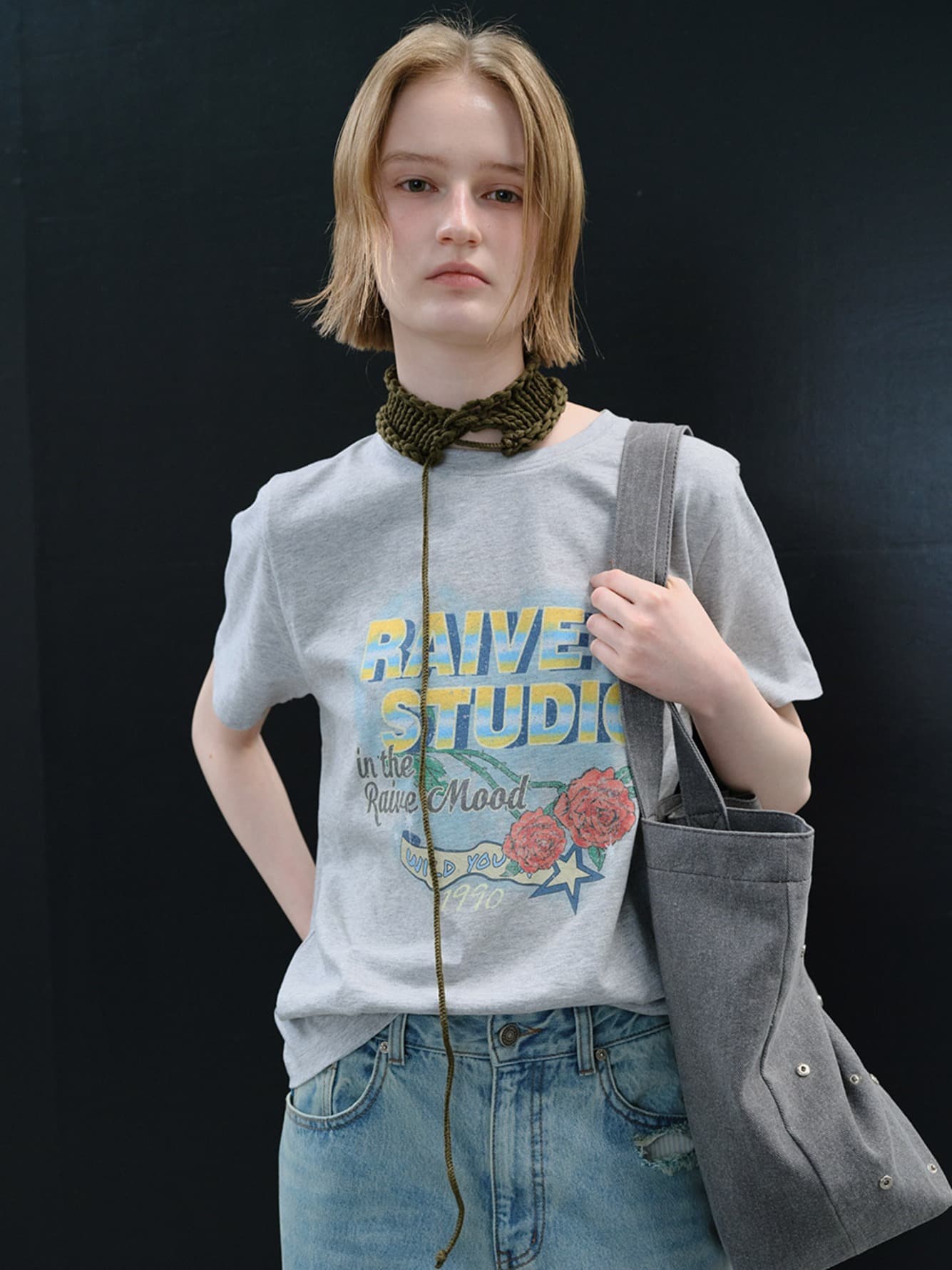 Vintage Raive Mood Graphic T-shirts — vue 1