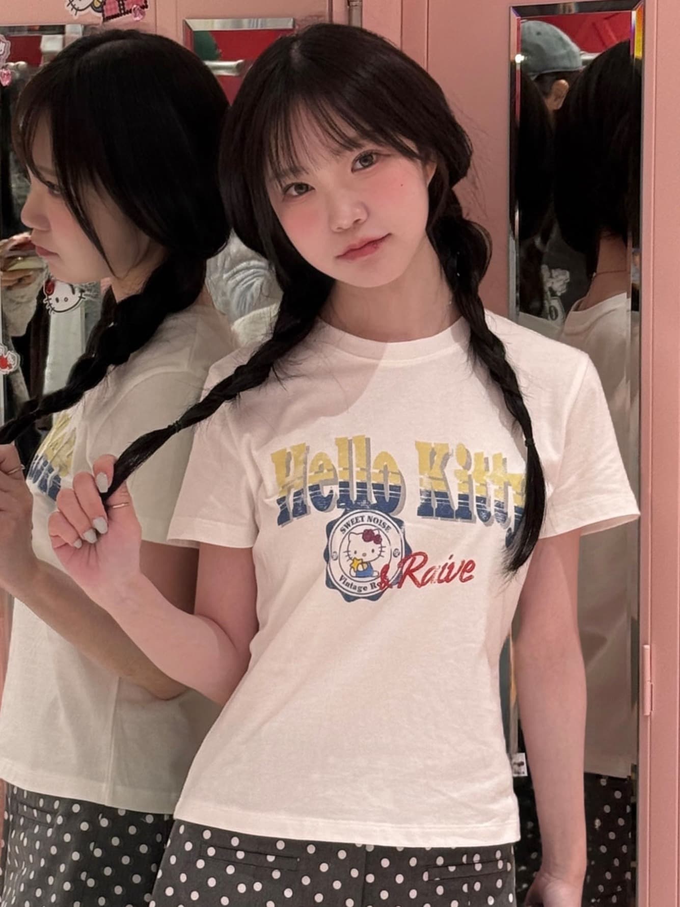 RAIVE X HELLO KITTY Stamp Graphic T-shirts