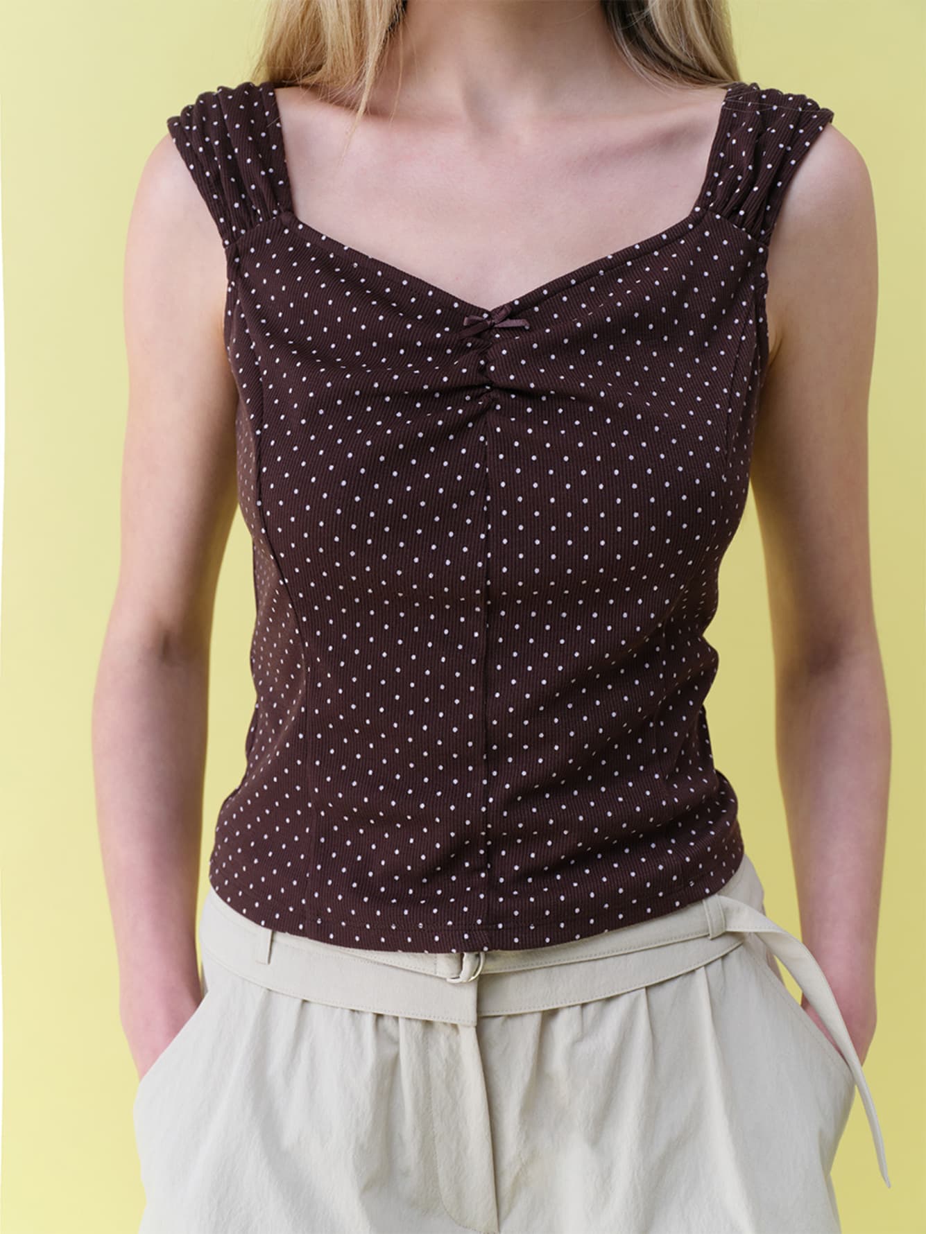 Dot Shirring Sleeveless Top