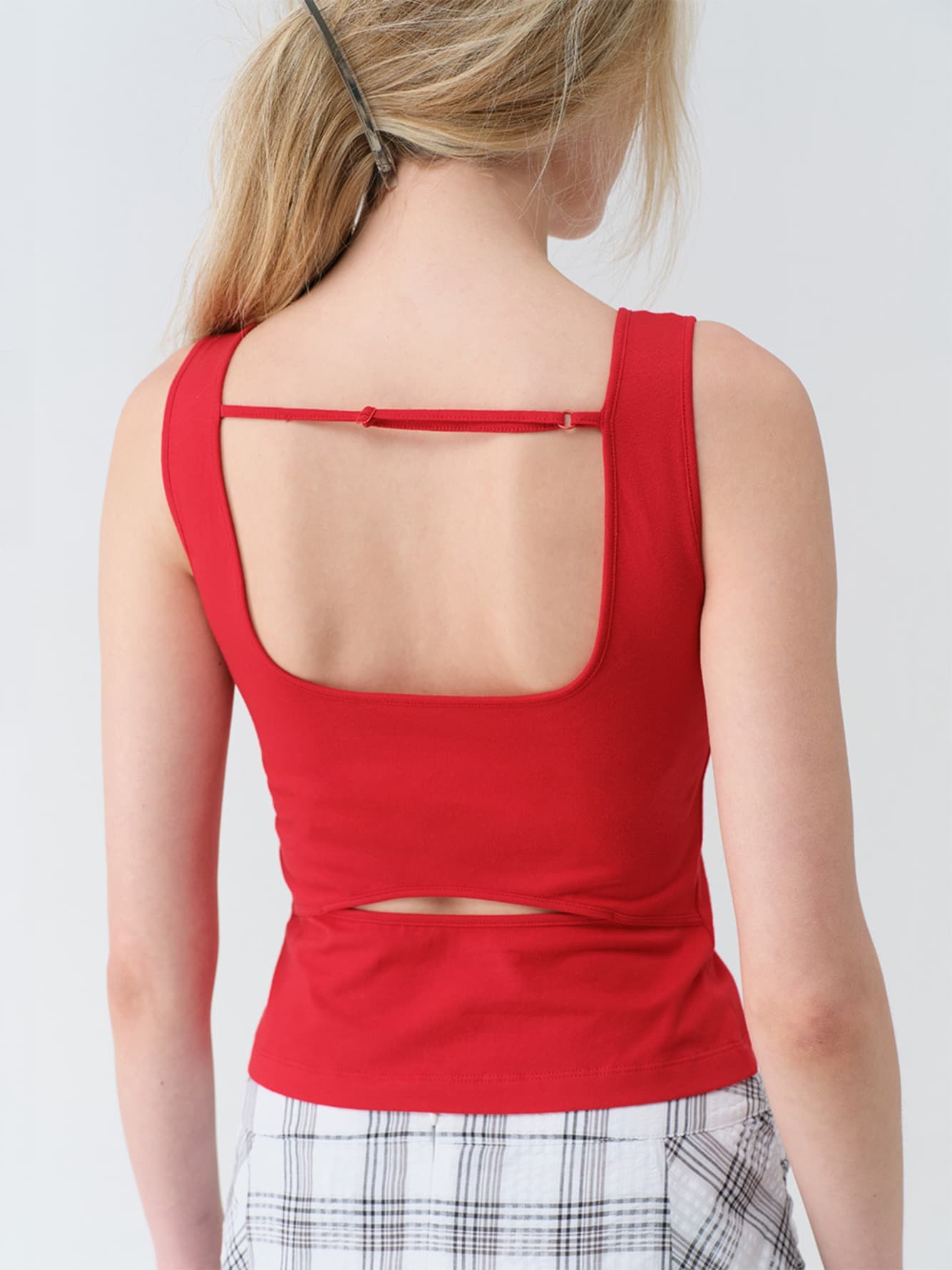 Back Slit Sleeveless Top