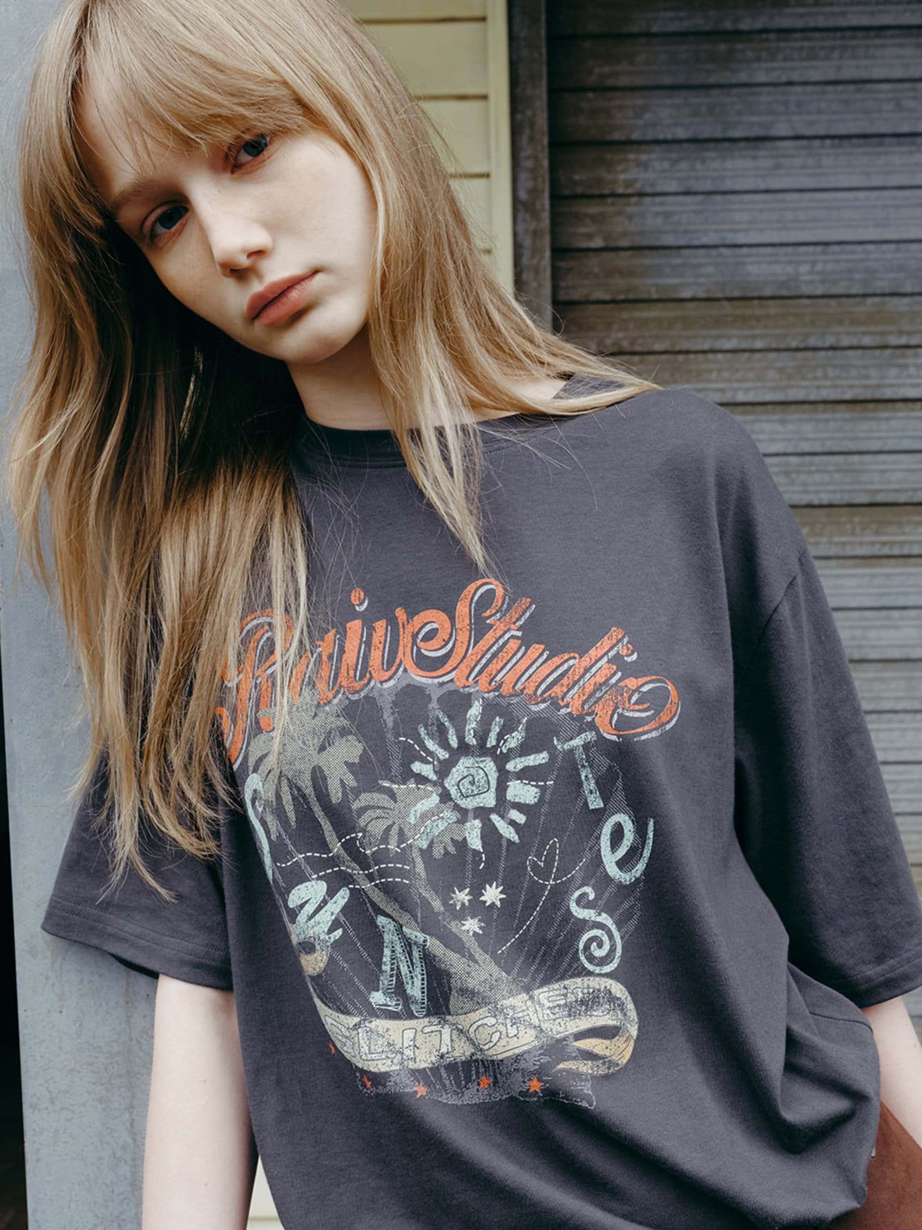 Sunset Graphic T-shirts — vue 3