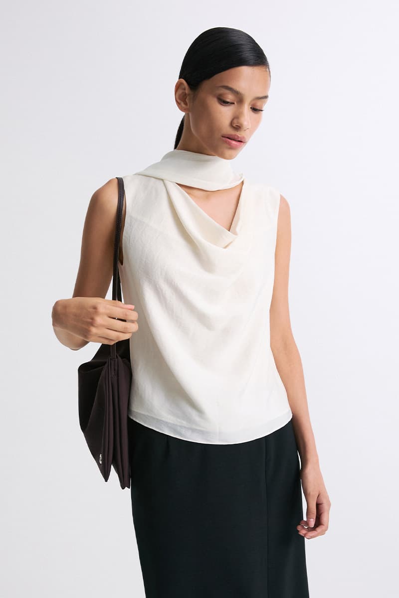 Scarf-Neck Draped Sleeveless Blouse — vue 4