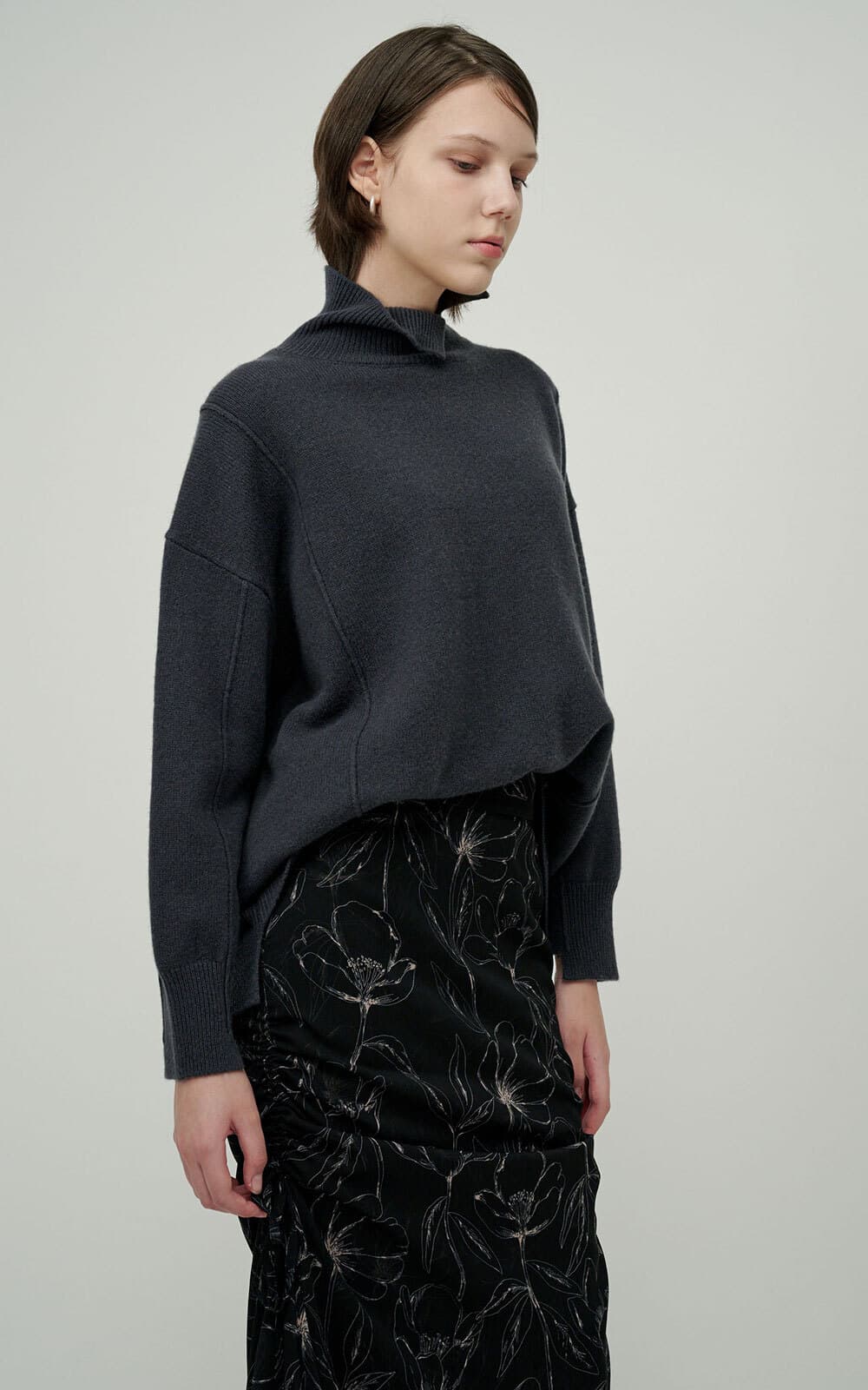 Belle Cashmere Knit (Dark Grey) — vue 4