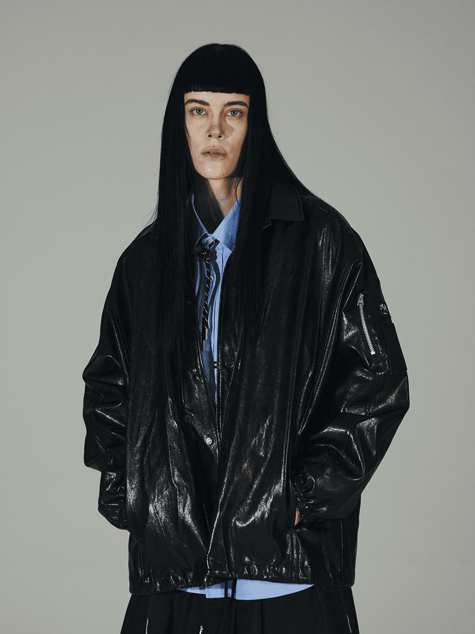 Silk Patched PVC Coatch Jacket (Black) — vue 6
