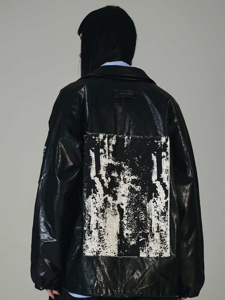 Silk Patched PVC Coatch Jacket (Black) — vue 7