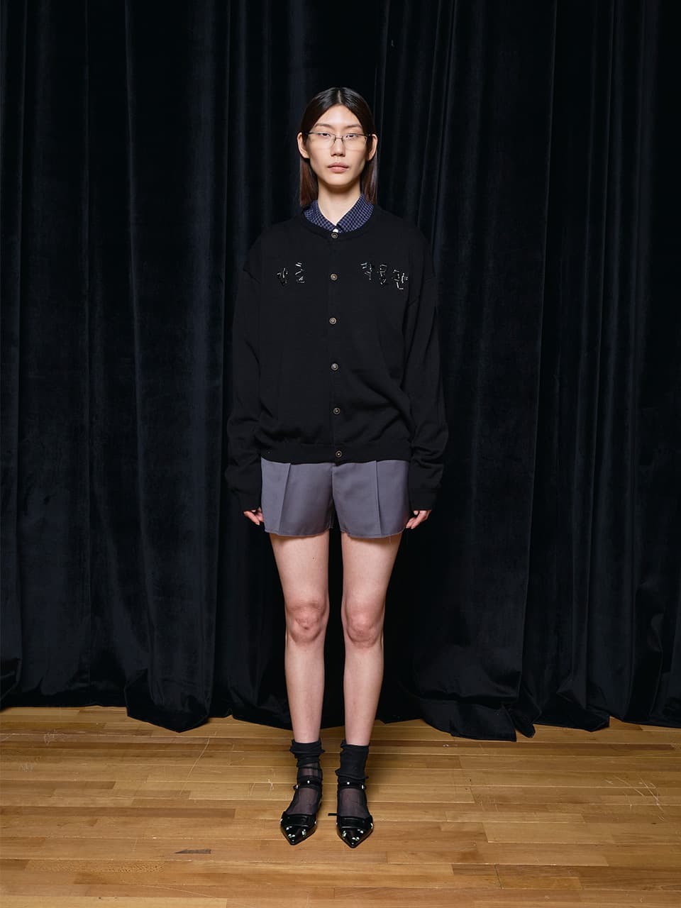 Hangeul Badge Cardigan (Black) — vue 9