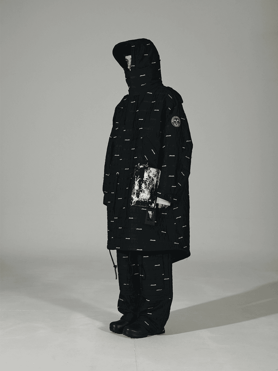 Fishtail Long Parka (Black) — vue 3