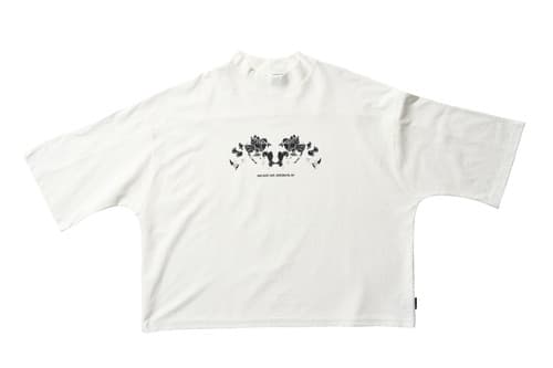 Flower Embroidered T-shirt (Off-White)