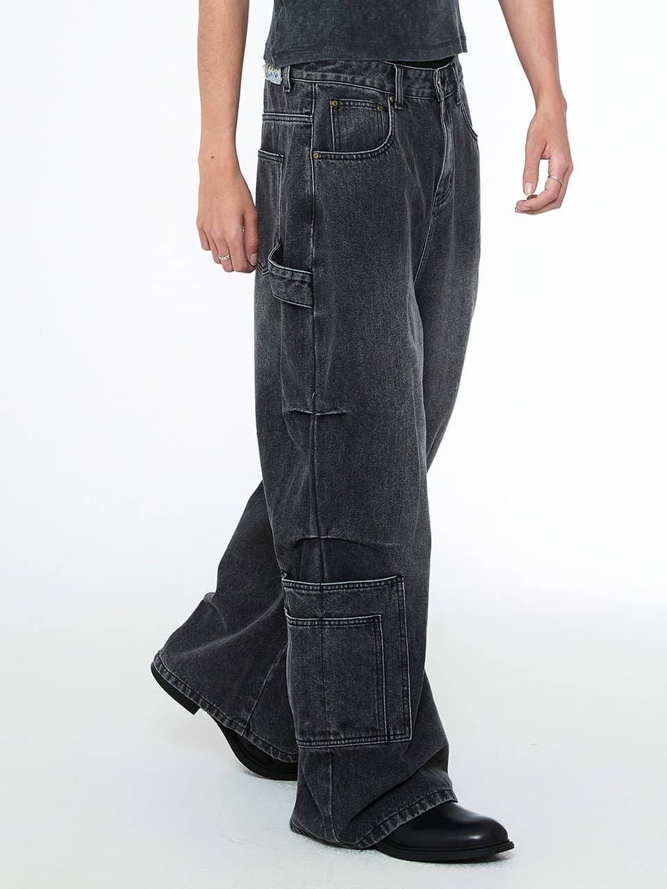 Multi Pocket Carpenter Wide Denim Pants Charcoal