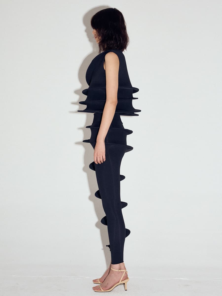 Slinky Top in Black — vue 5