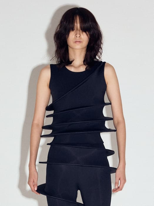 Slinky Top in Black