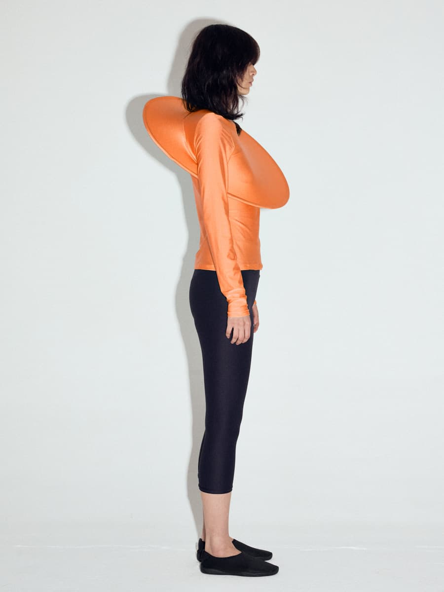Diagonal Pop-up Electric Top in Orange — vue 4